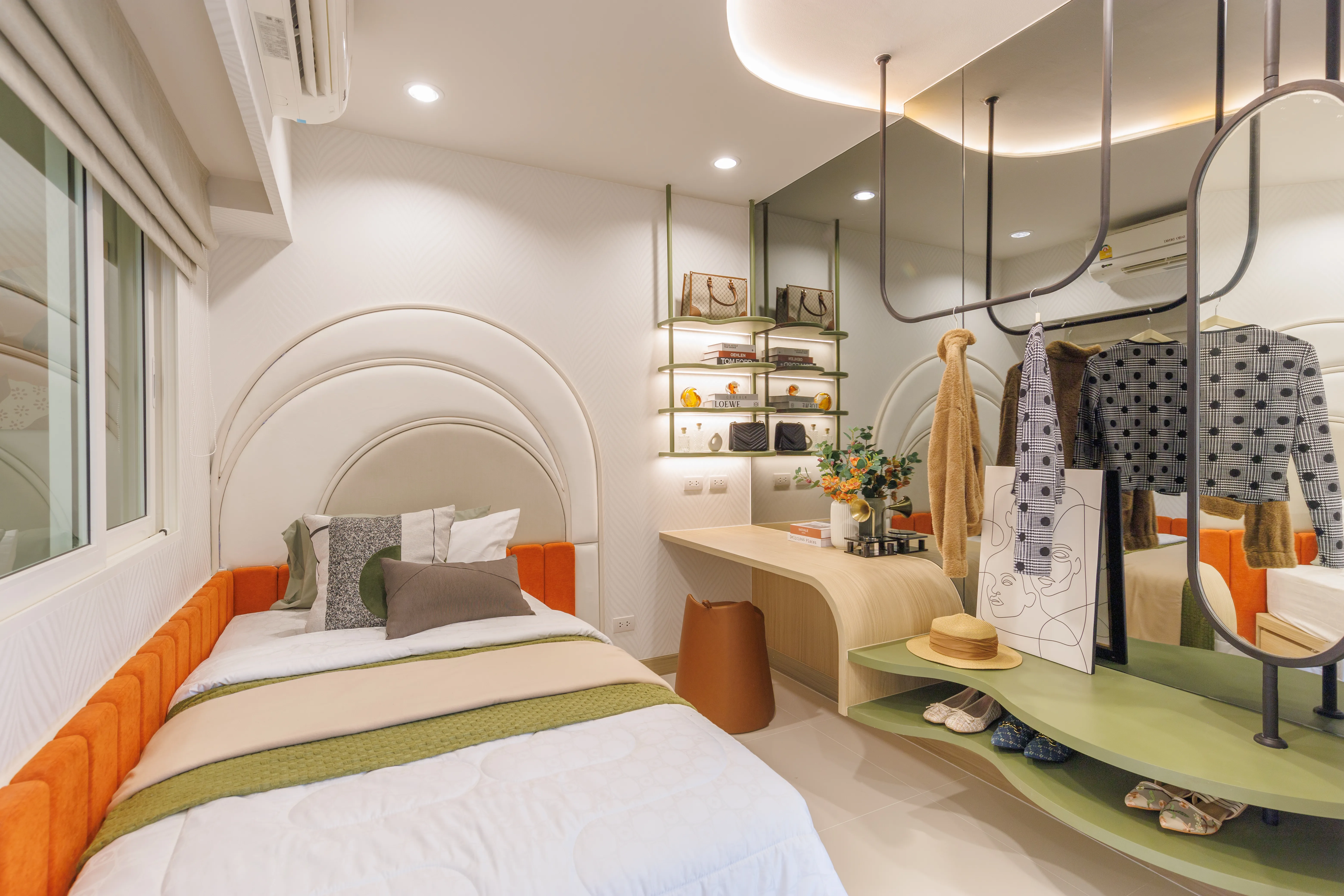 Concept Image | Peace & Living